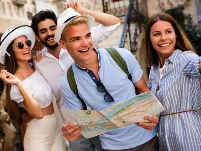 These tourist destinations are best for college students, pick up in low budget...
