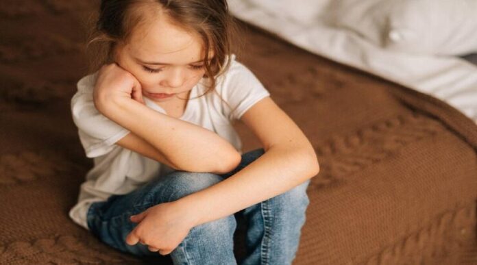 How To Child Stop Wetting the Bed, bed wetting cause and treatment, home remedies of bed wetting