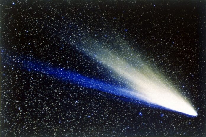 Comet K2 Makes Closest Approach to Earth, but the Celestial Show Is Not Over Yet