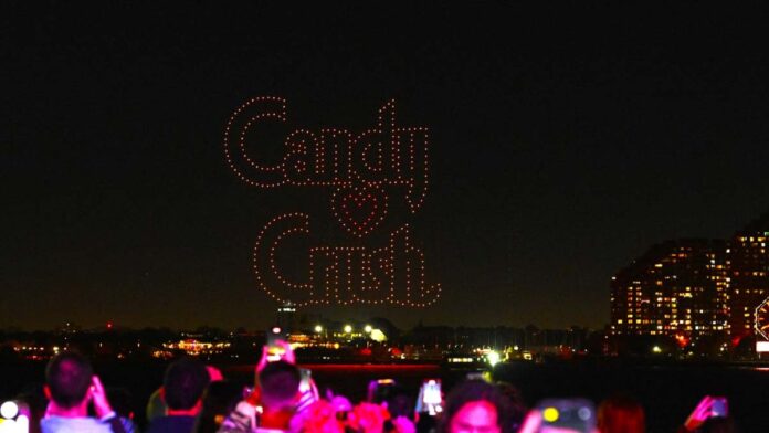 500 Drones Light Up New York Sky to Celebrate Candy Crush