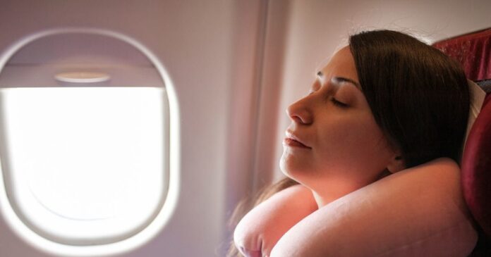  Are you afraid of air turbulence in the plane?  Know 5 simple ways to get rid of nervousness.
