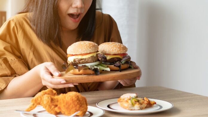 How to stop overeating: 6 tips to control your diet for weight loss