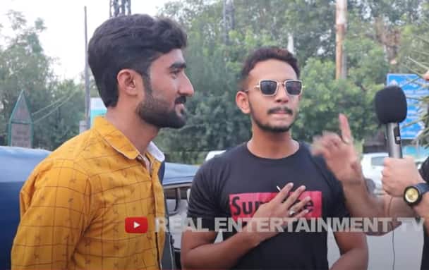 Watch Viral Video Pakistani People Supported India Said Canada Is Left Alone