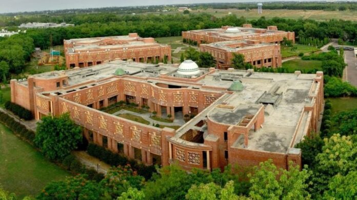 IIM Lucknow and Emeritus launch Chief Technology Officer Programme