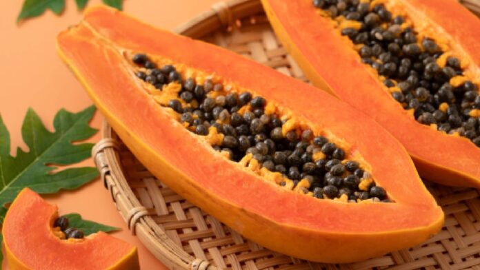 How to eat papaya seeds? 10 ways to add them to your diet