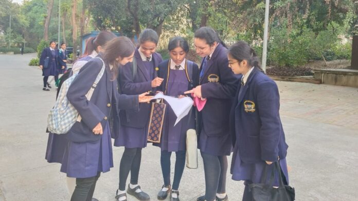 CISCE ISC English Exam 2924: Most students find paper easy